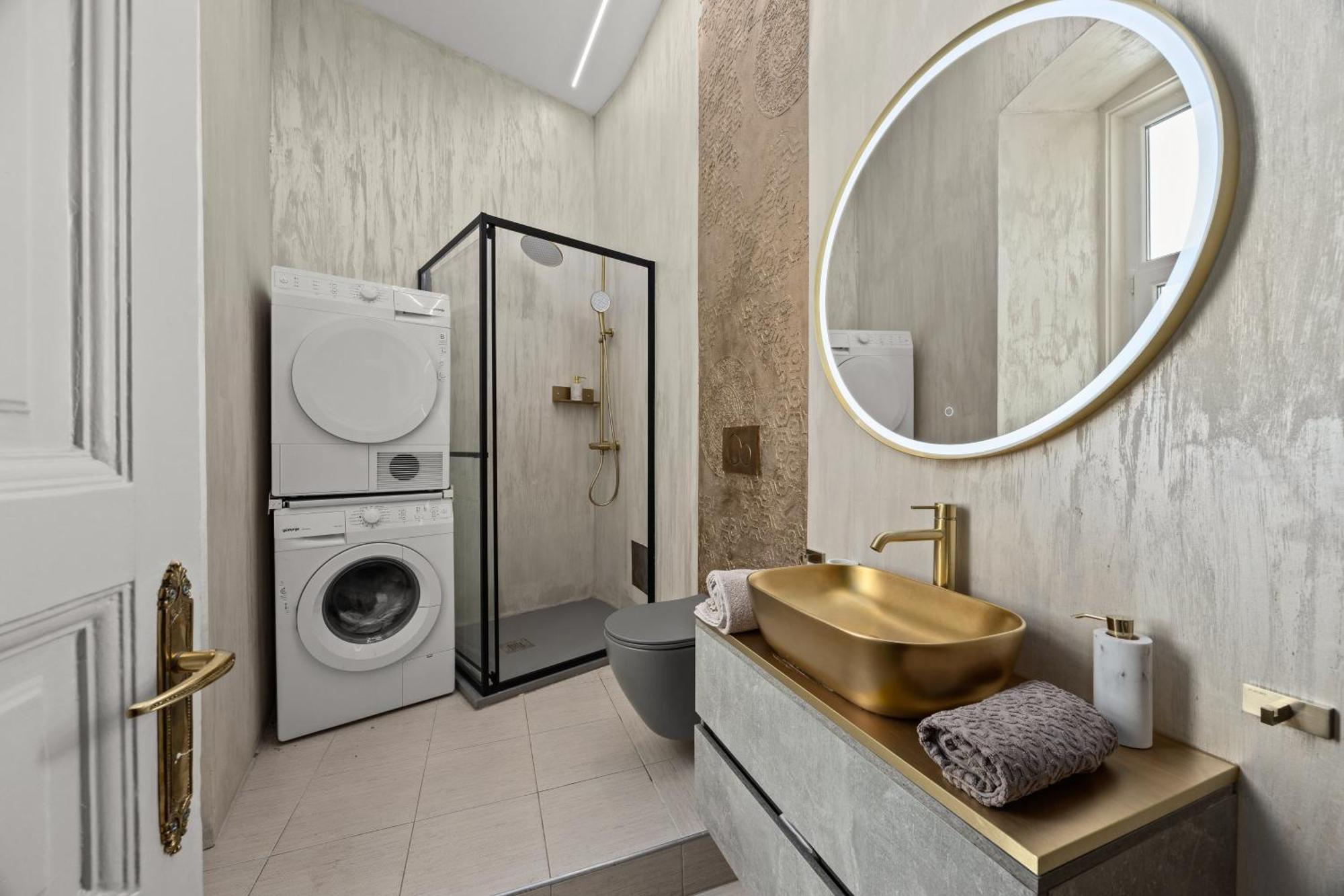 Muenz Luxurious Apartmán *