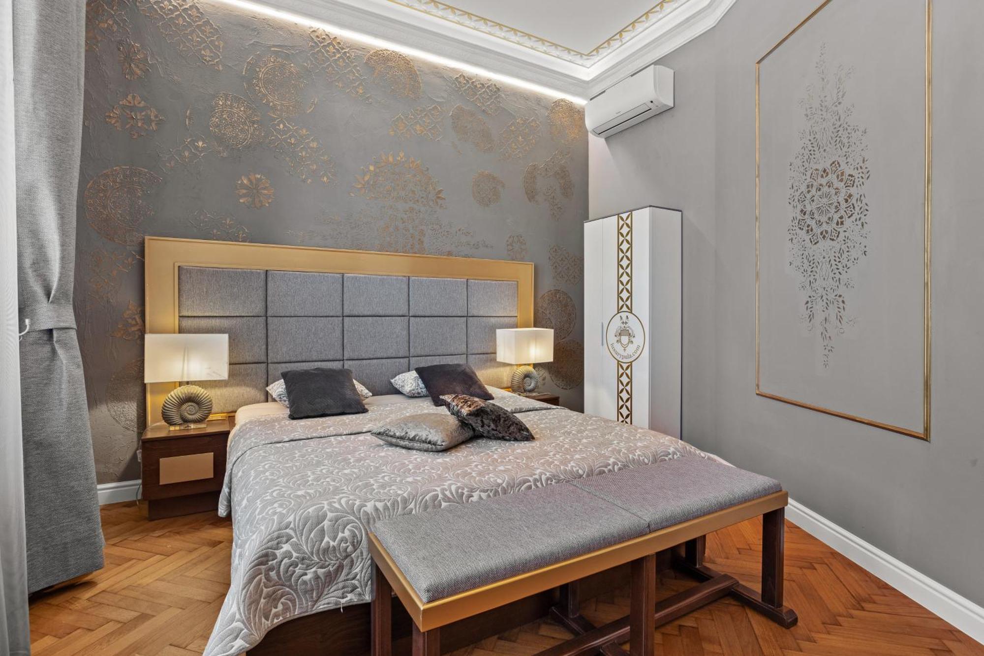Muenz Luxurious Apartmán *